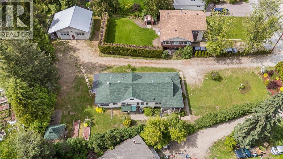 25 Davis Avenue - 75