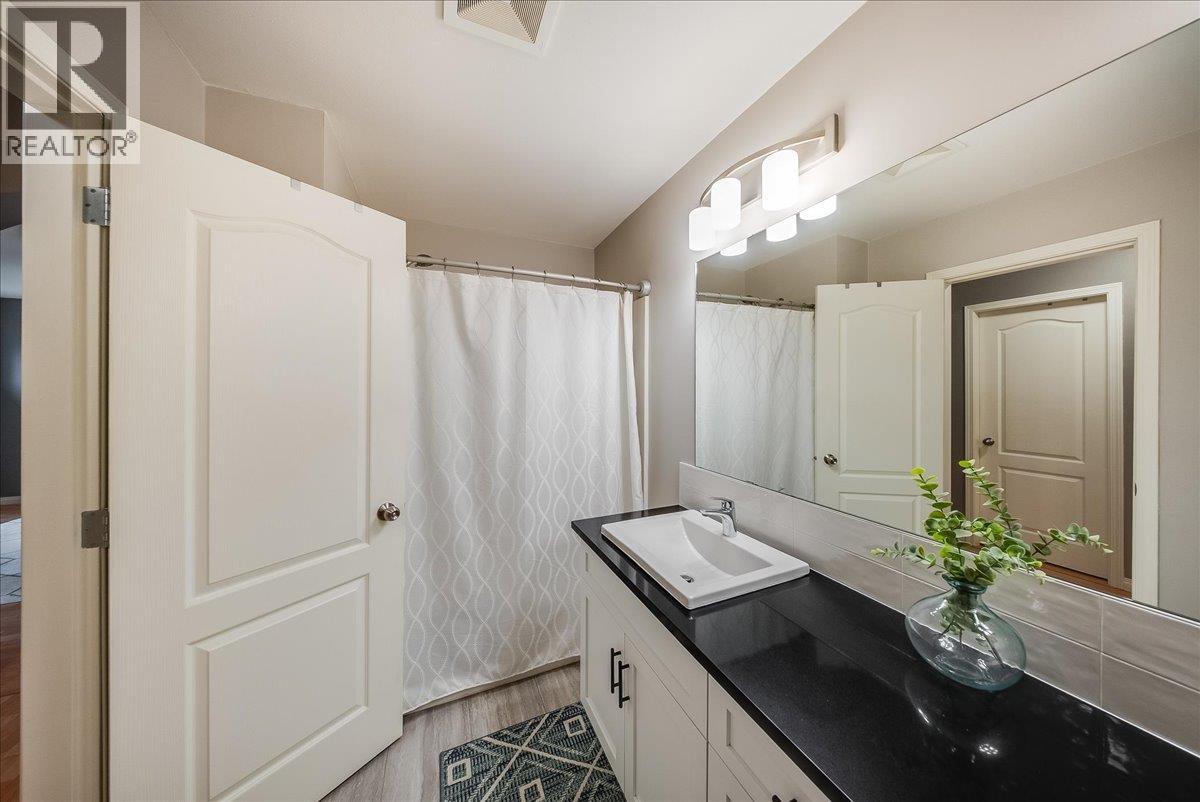 2321 McBride Street - 32