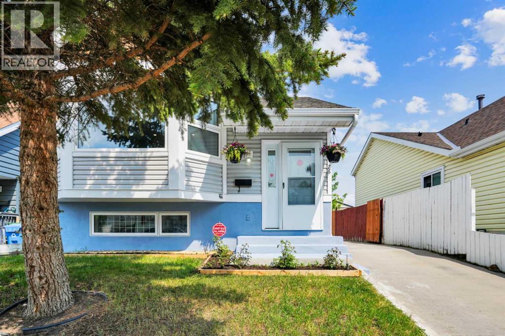 76 Aberfoyle Close NE - 1