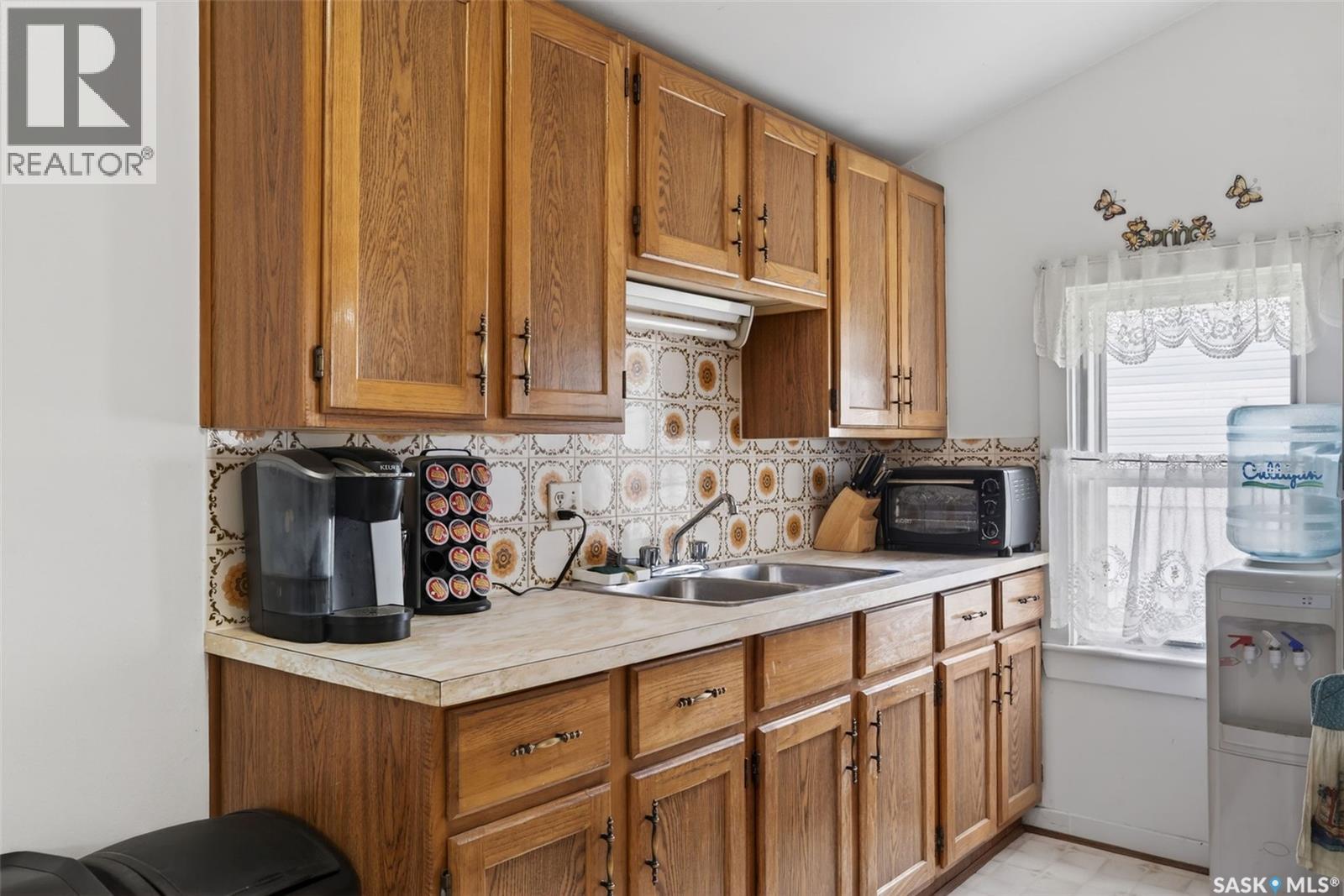 209 12th STREET E - 18