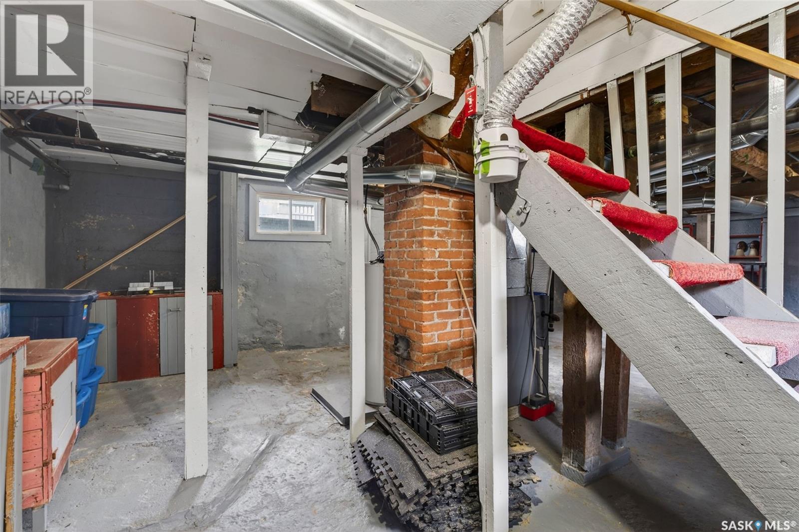 209 12th STREET E - 30