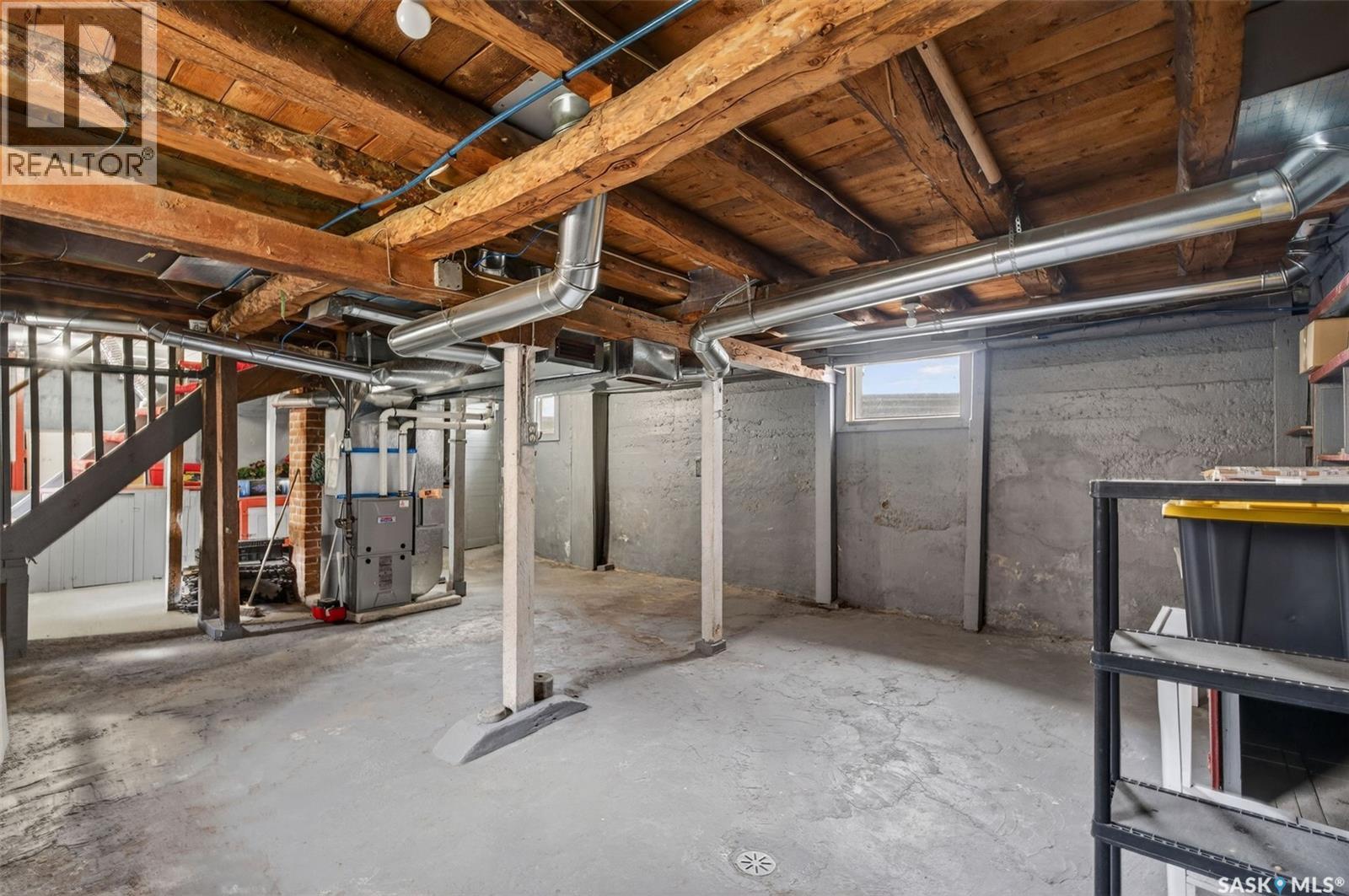 209 12th STREET E - 34
