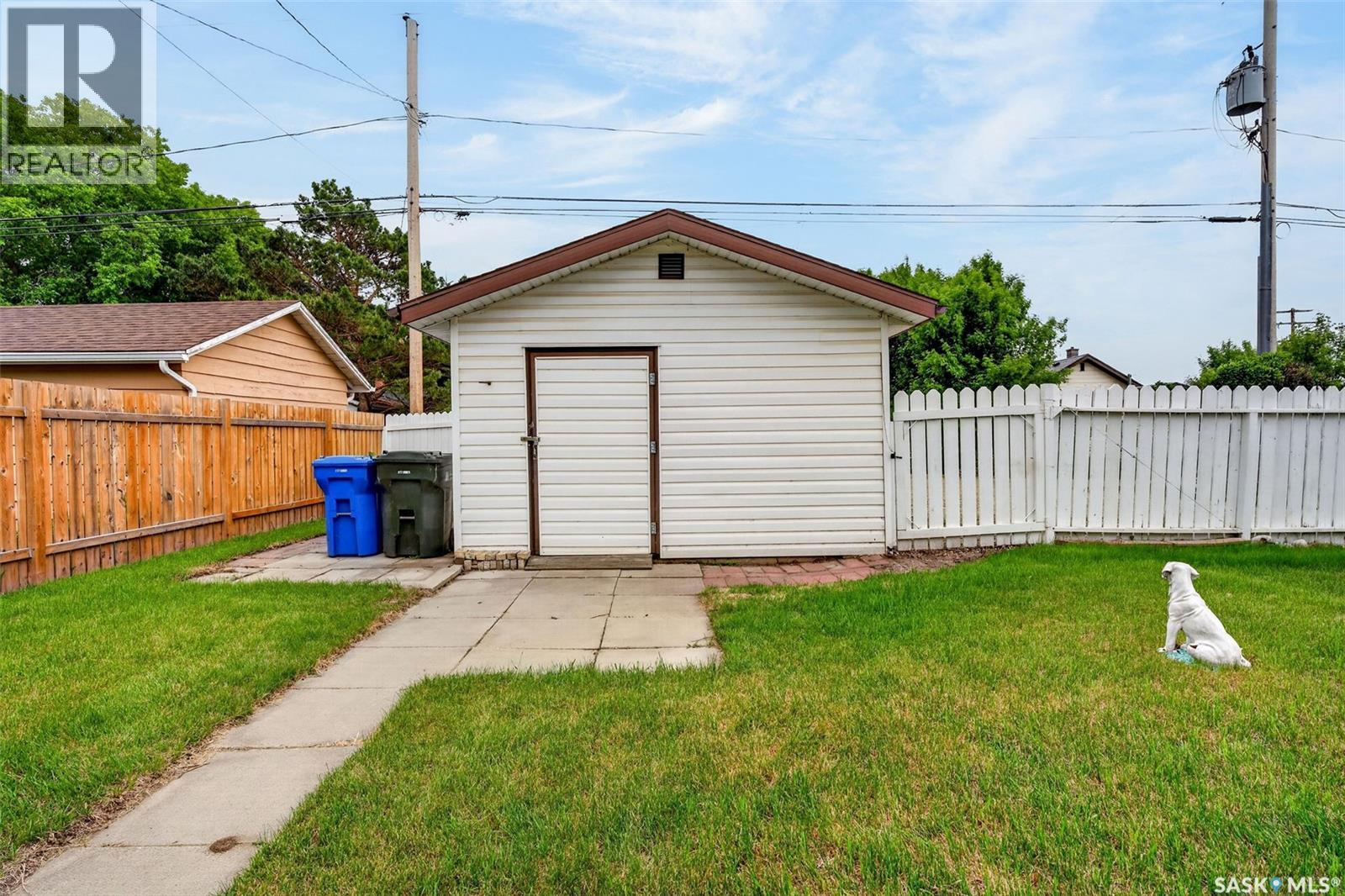 209 12th STREET E - 40