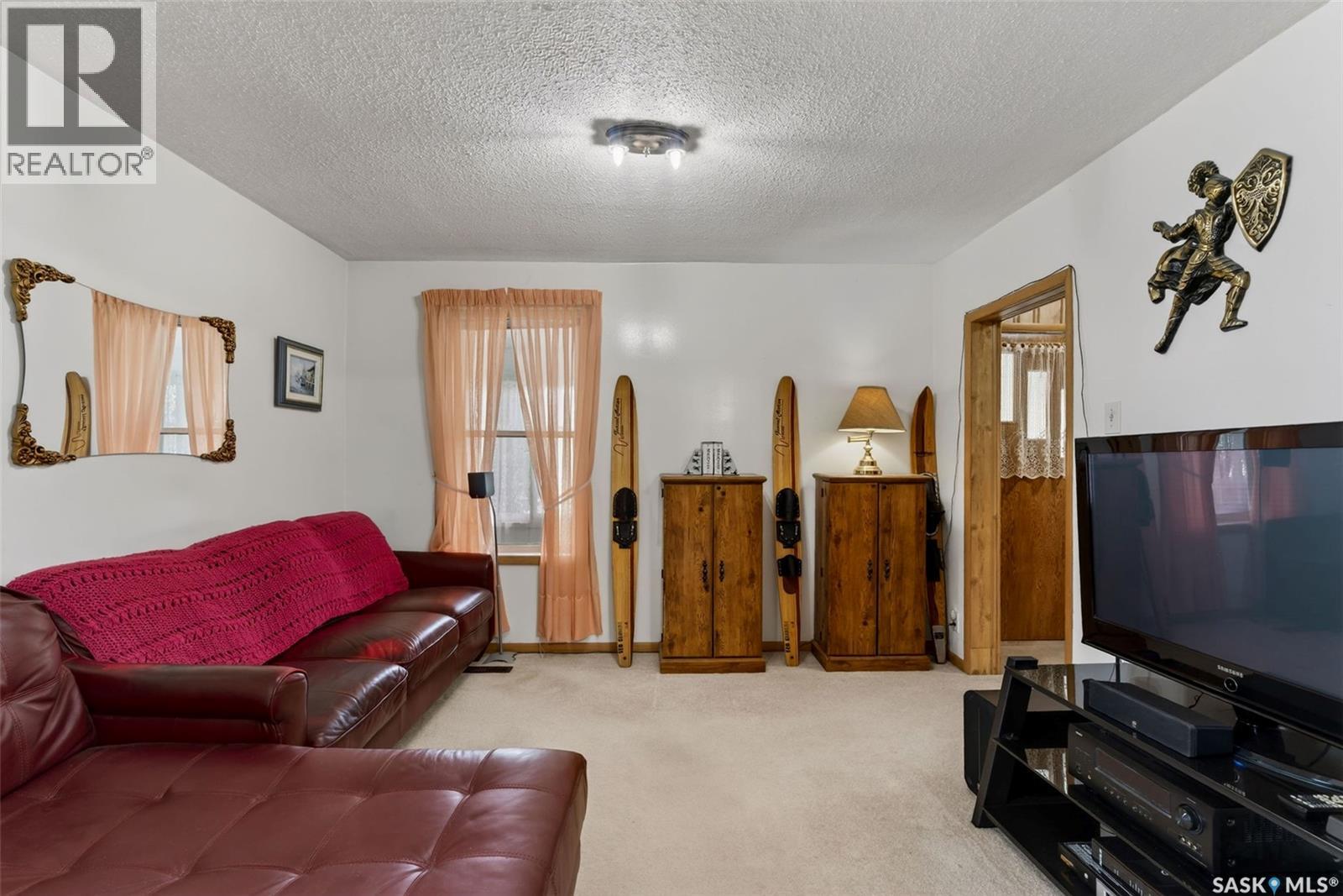209 12th STREET E - 7