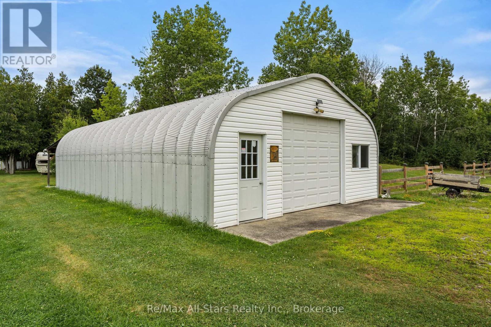 93 STURGEON GLEN ROAD - 21