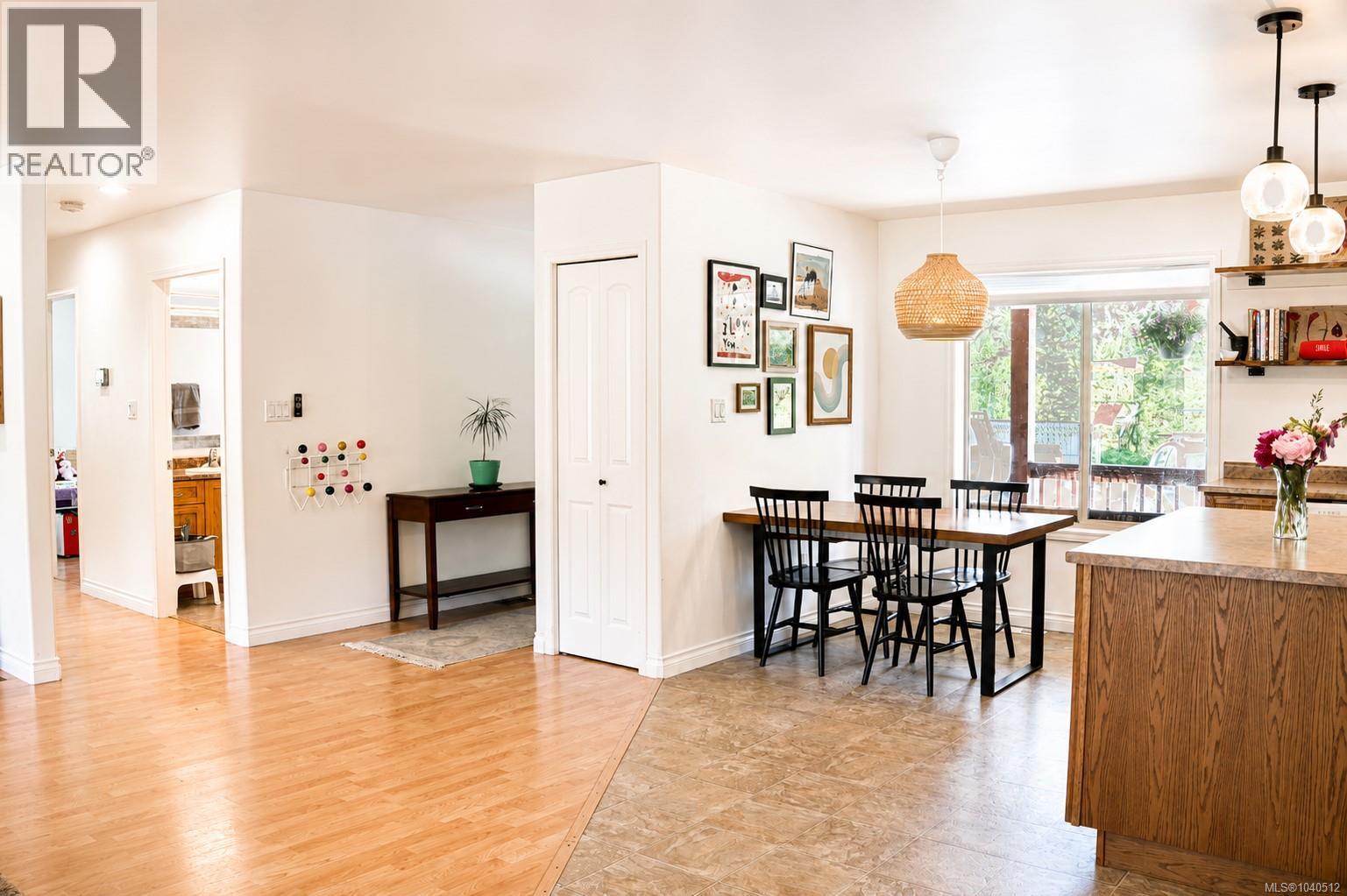 9351 Central Lake Rd - 10
