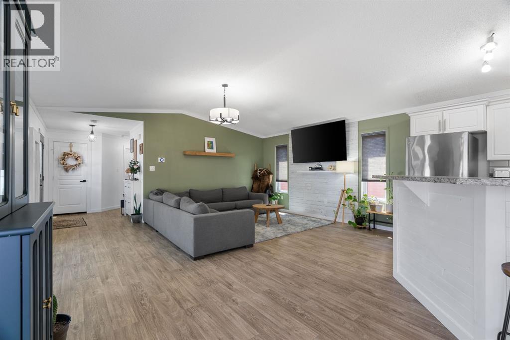 373 Mckinlay Crescent — photo 10