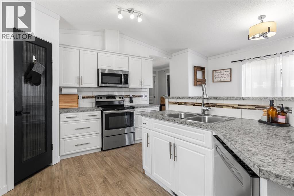 373 Mckinlay Crescent — photo 17