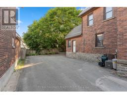 32 St. Andrew Street, Brockville, ON K6V4X4 Photo 31