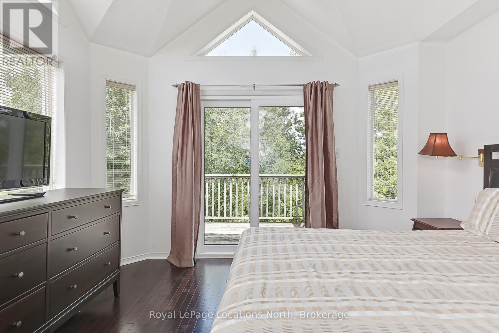 15 SUNDIAL COURT - 15