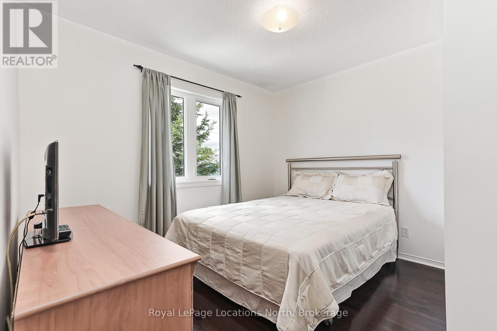 15 SUNDIAL COURT - 22