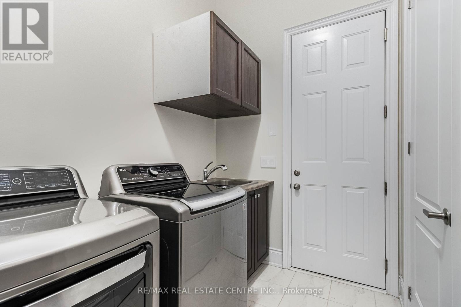35 ARTHUR GRIFFIN CRESCENT - 15