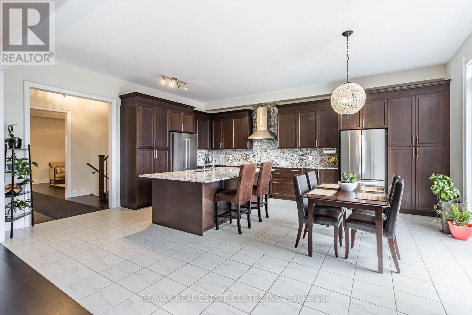 35 ARTHUR GRIFFIN CRESCENT - 8