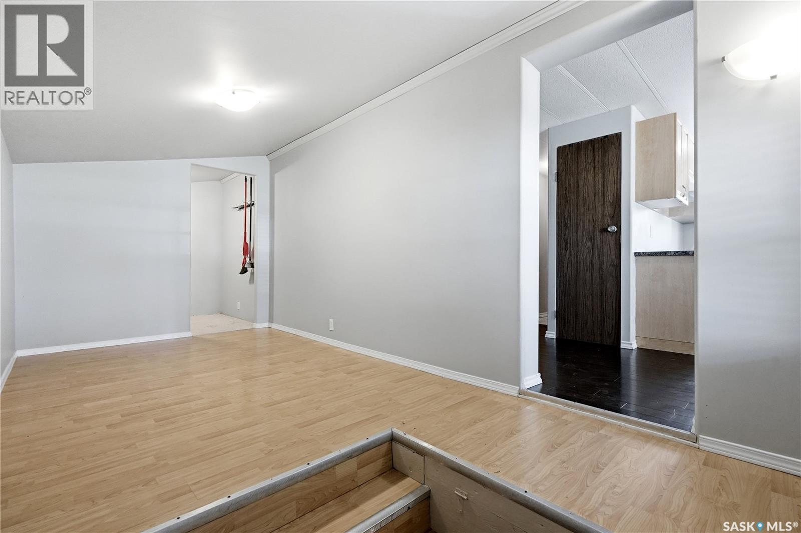 109 Wetmore STREET N - 3