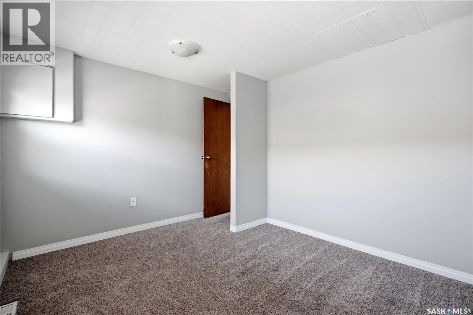 109 Wetmore STREET N - 19