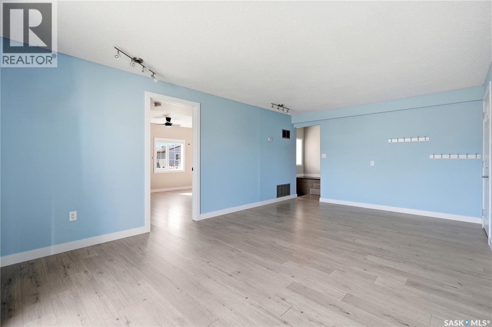 109 Wetmore STREET N - 25