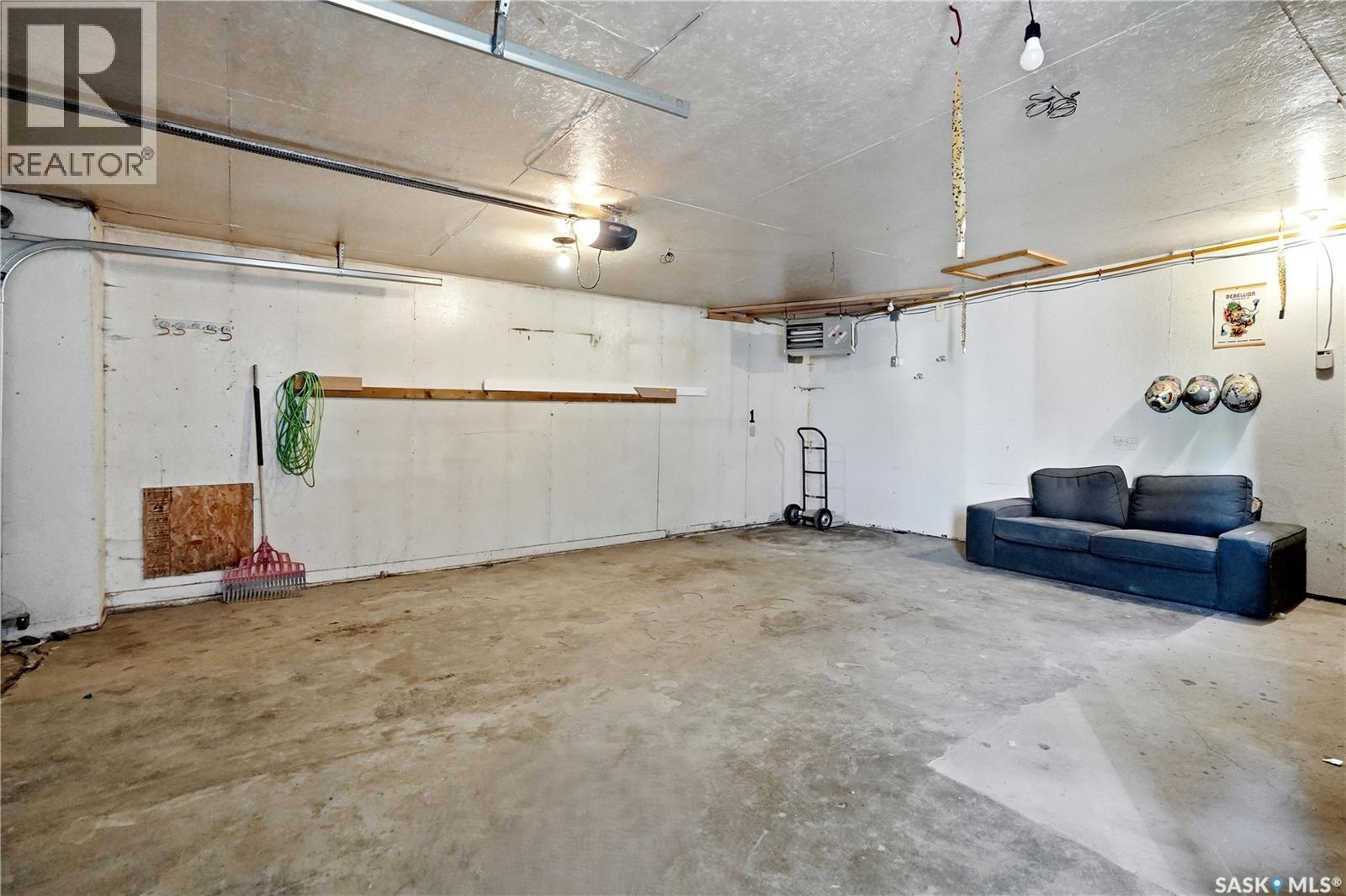 109 Wetmore STREET N - 30