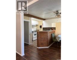 4pc Bathroom - 1517 3rd Street, Estevan, SK S4A0S5 Photo 10