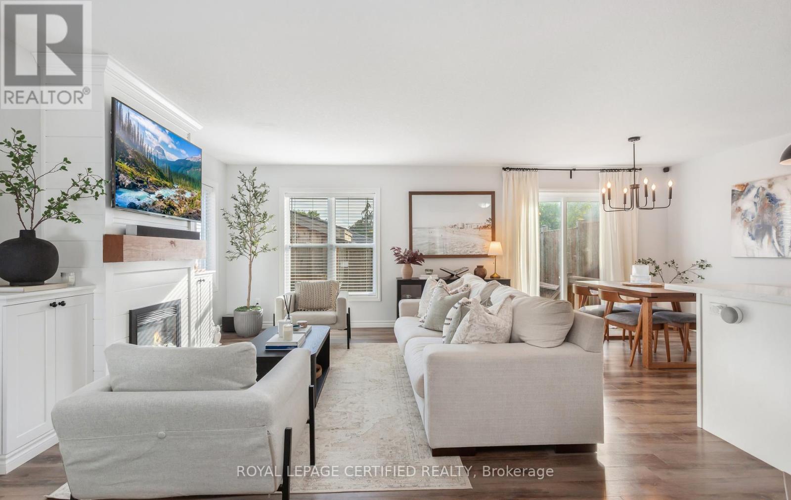 33 KENDELL LANE - 10