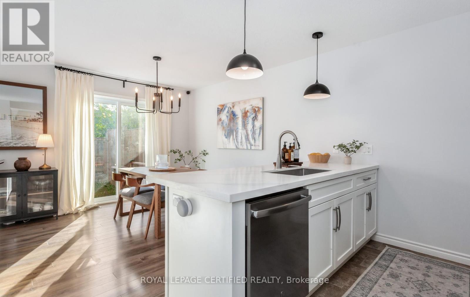 33 KENDELL LANE - 18