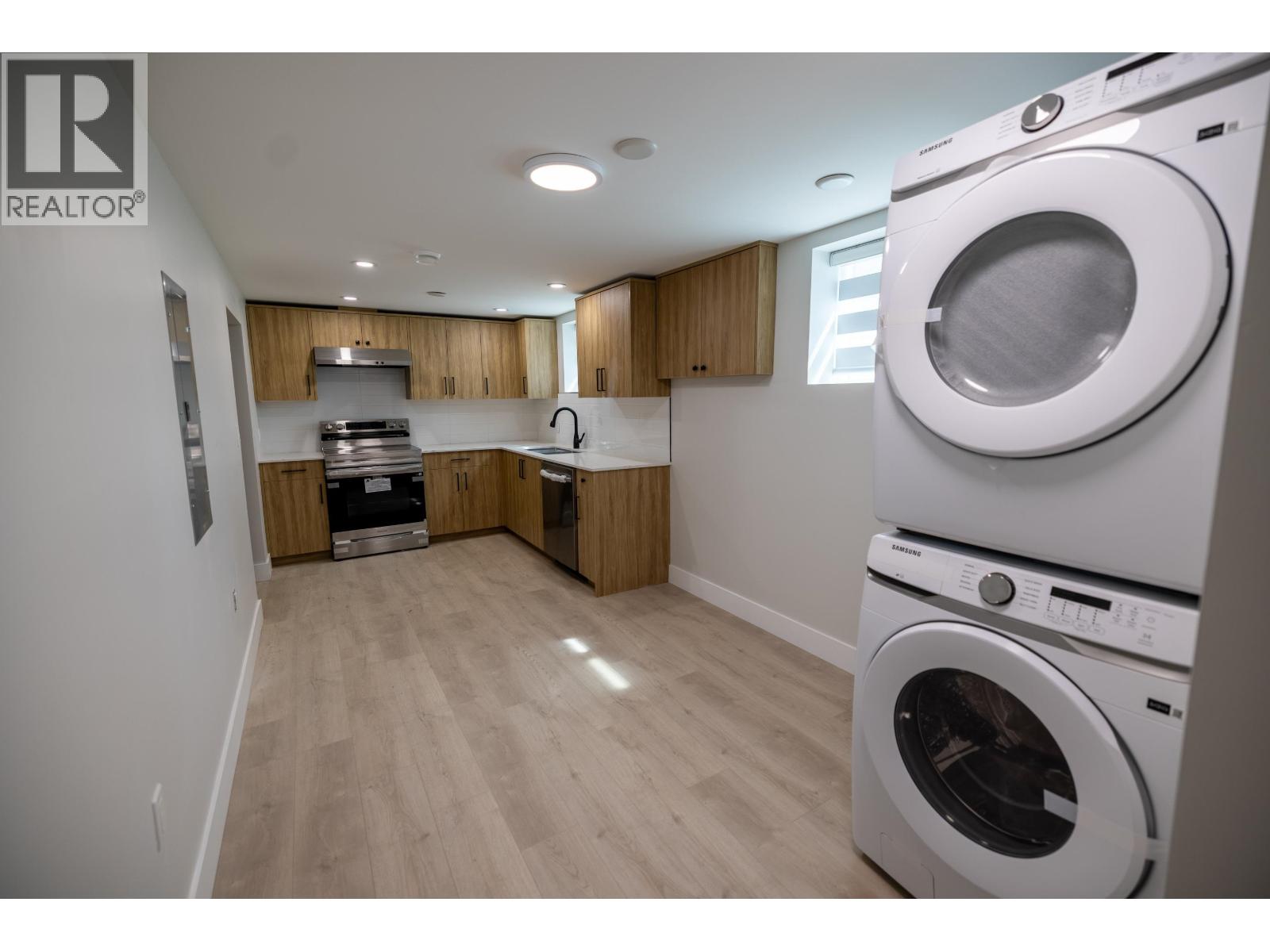 1558 CARNEY STREET - 16
