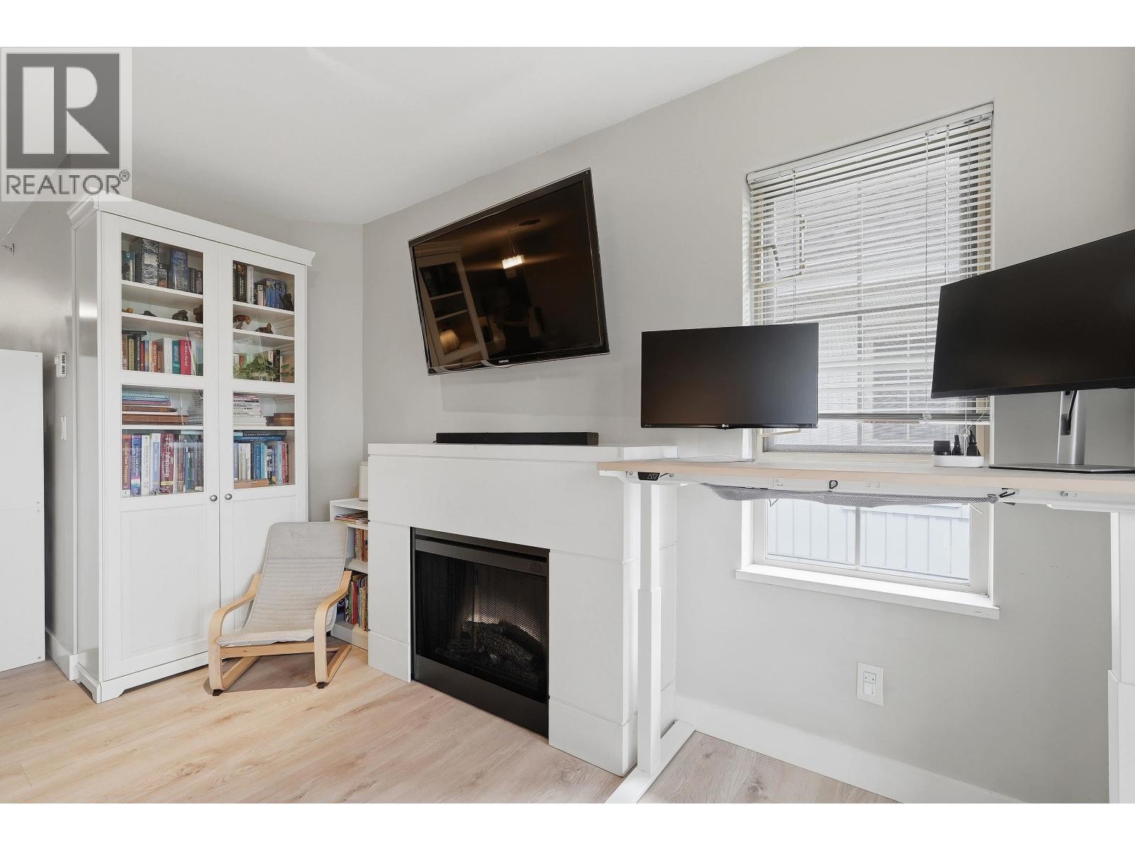 403 2088 BETA AVENUE, Burnaby