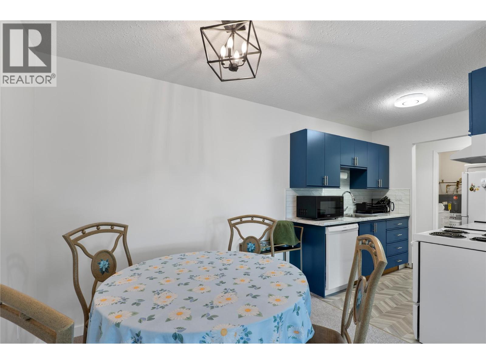 #106 1760 BRUNNER Avenue - 15