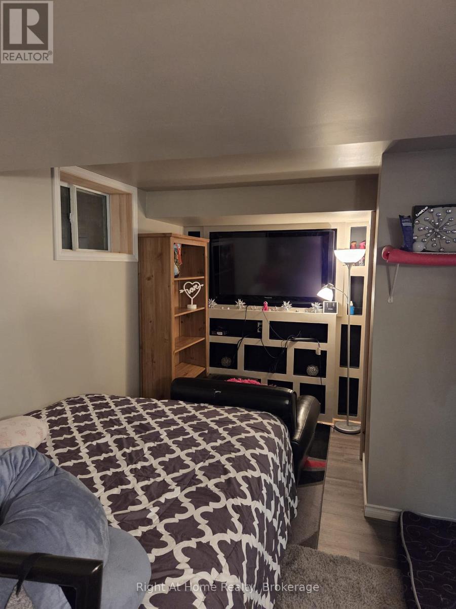 21 FULLER DRIVE - 26