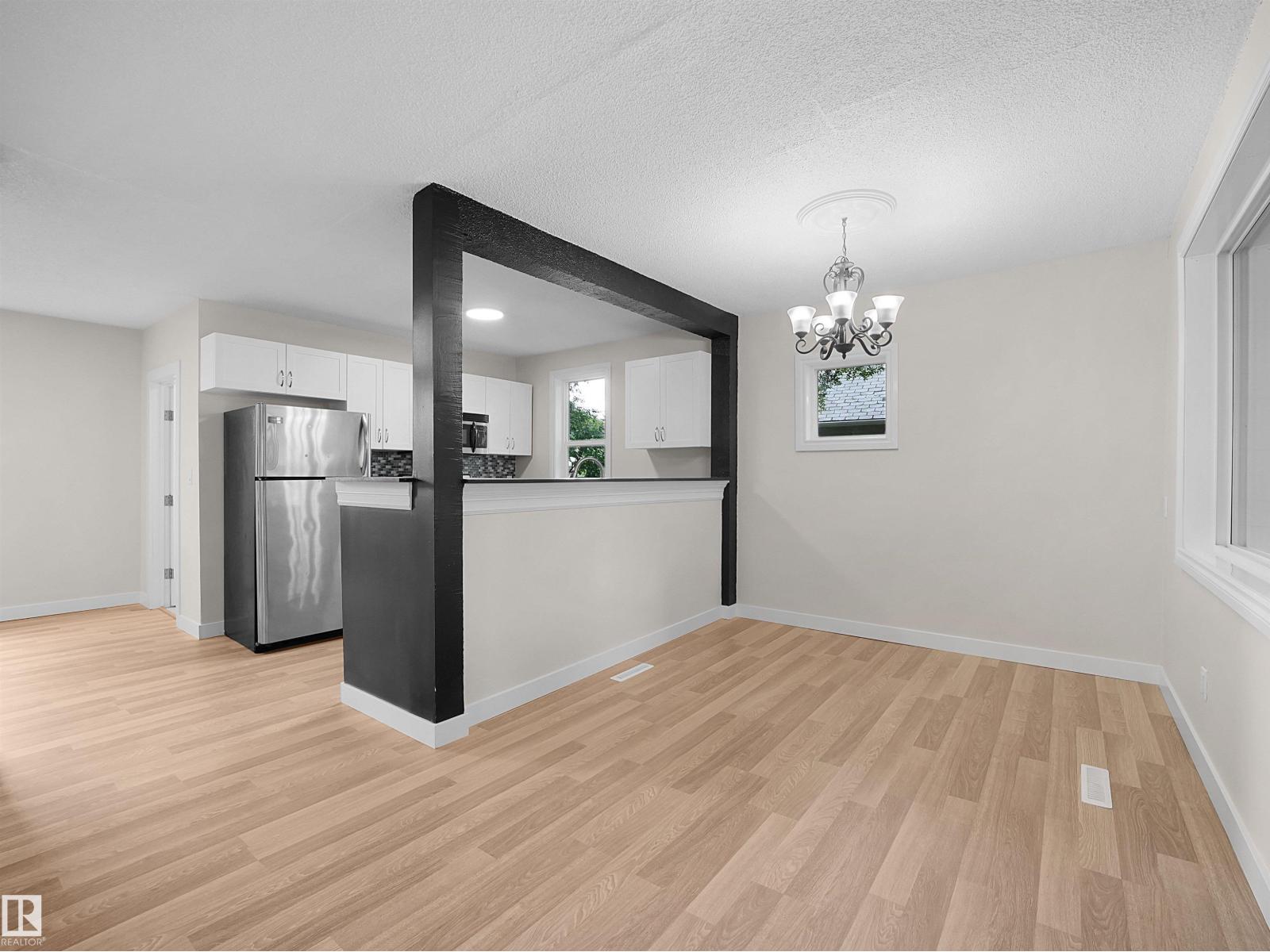11918 86 ST NW - 11