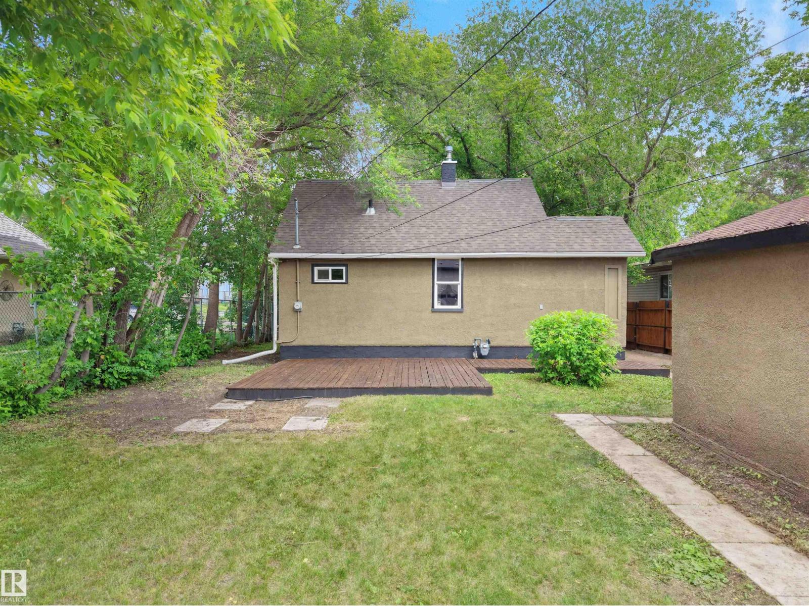 11918 86 ST NW - 36