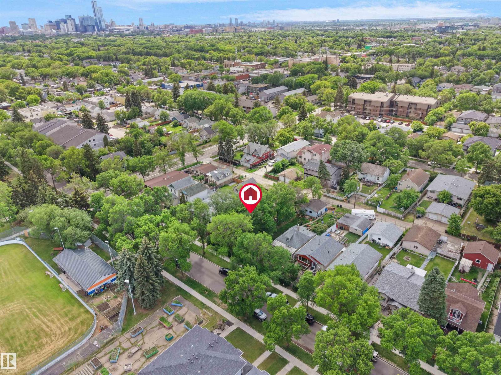 11918 86 ST NW - 41