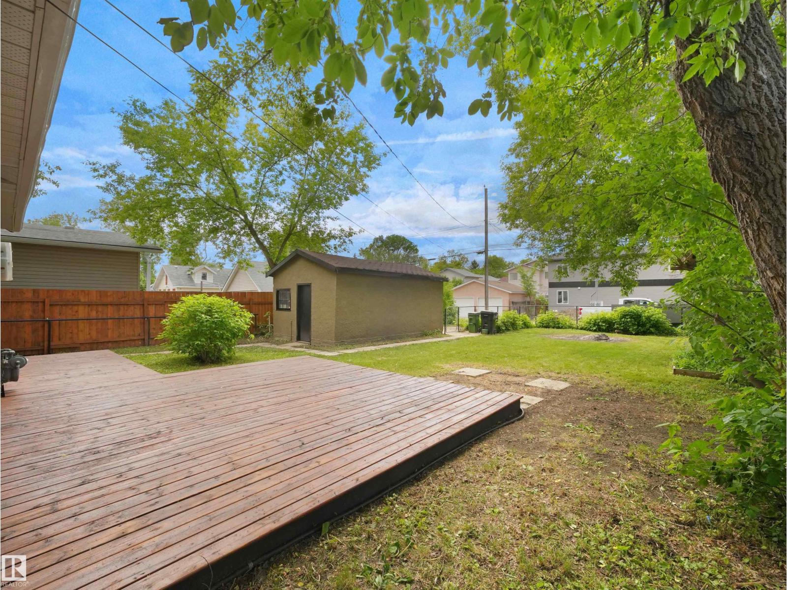 11918 86 ST NW - 46