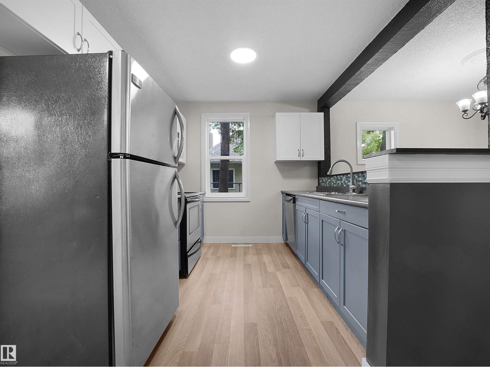 11918 86 ST NW - 6