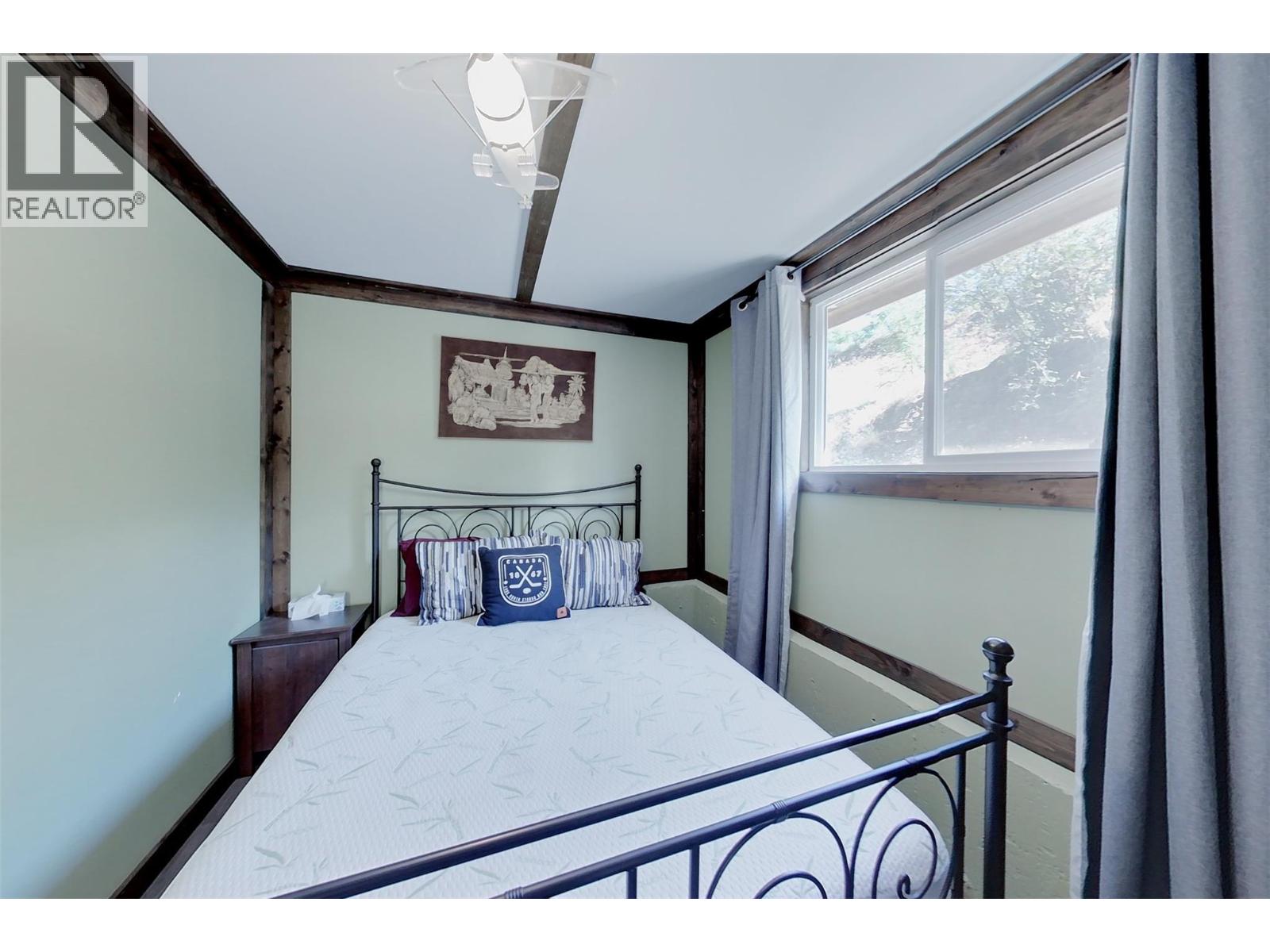 204 Greasewood Avenue - 25