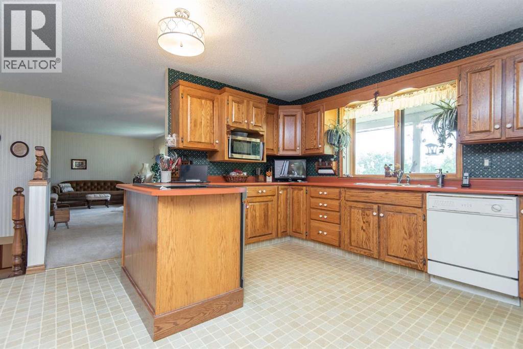 129, 28319 Township Road 384 — photo 12