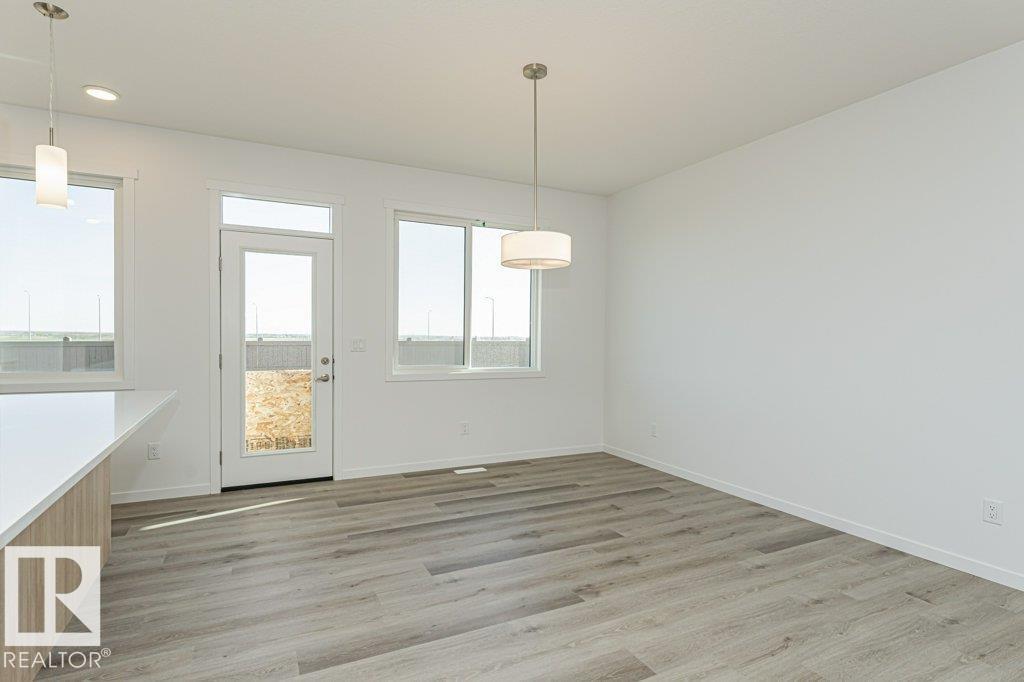 6298 180 AV NW — photo 14
