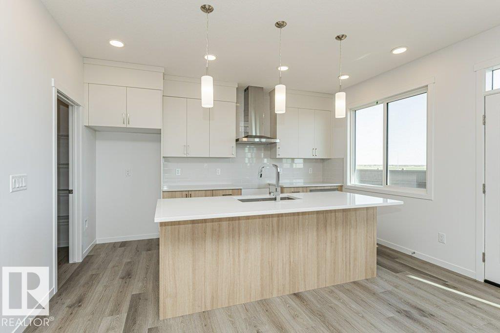 6298 180 AV NW - 8