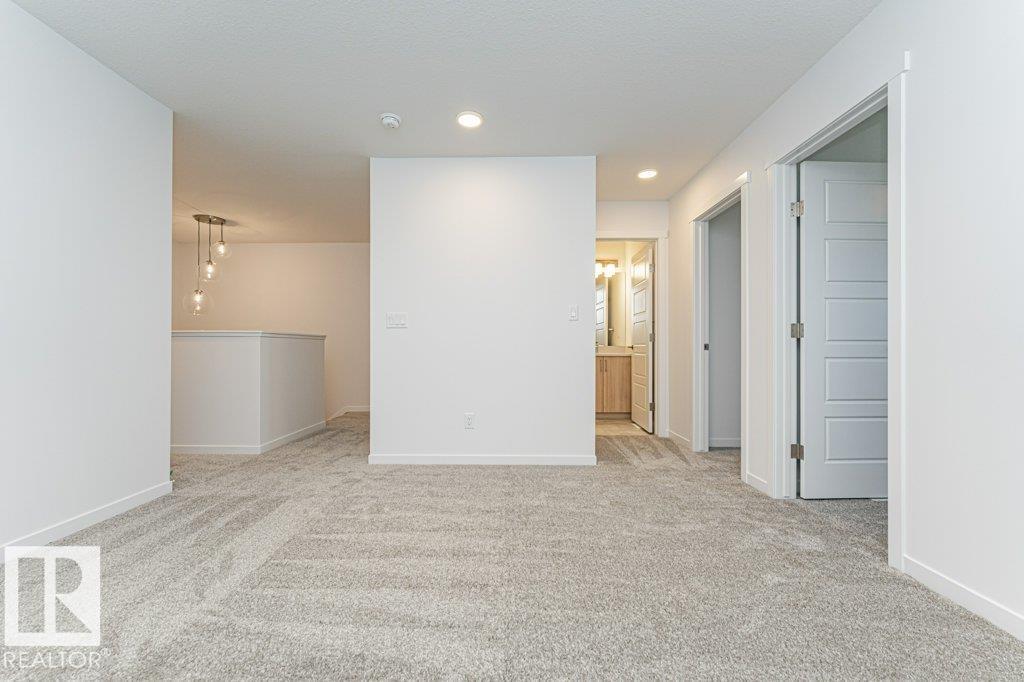 6298 180 AV NW - 26