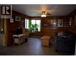 Living room - 534 Cardiac Climb Rd, Tahsis, BC V0P1X0 Photo 12