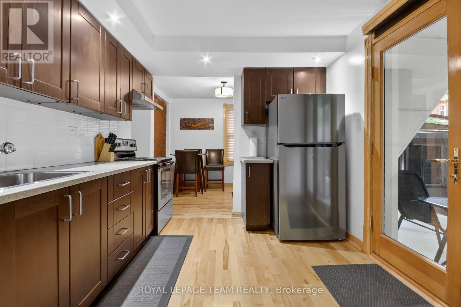 6 Bed, 5 Bath Multi-Family for Sale in Ottawa – 64 DELAWARE AVENUE S, Ottawa – MLS# X13448840 - Image 39