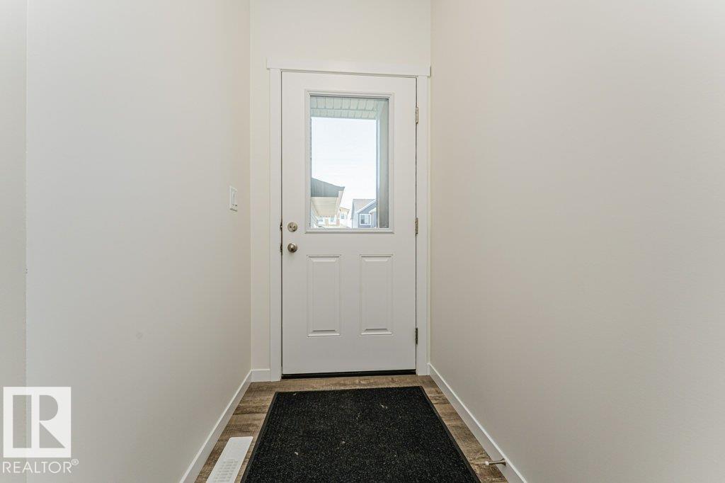 6271 180 AV NW - 3