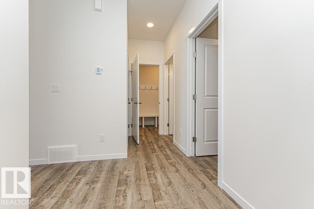 6271 180 AV NW - 16