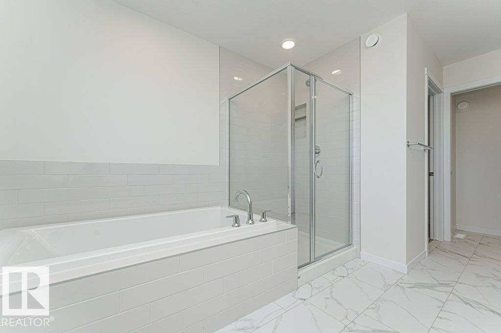 6271 180 AV NW - 21