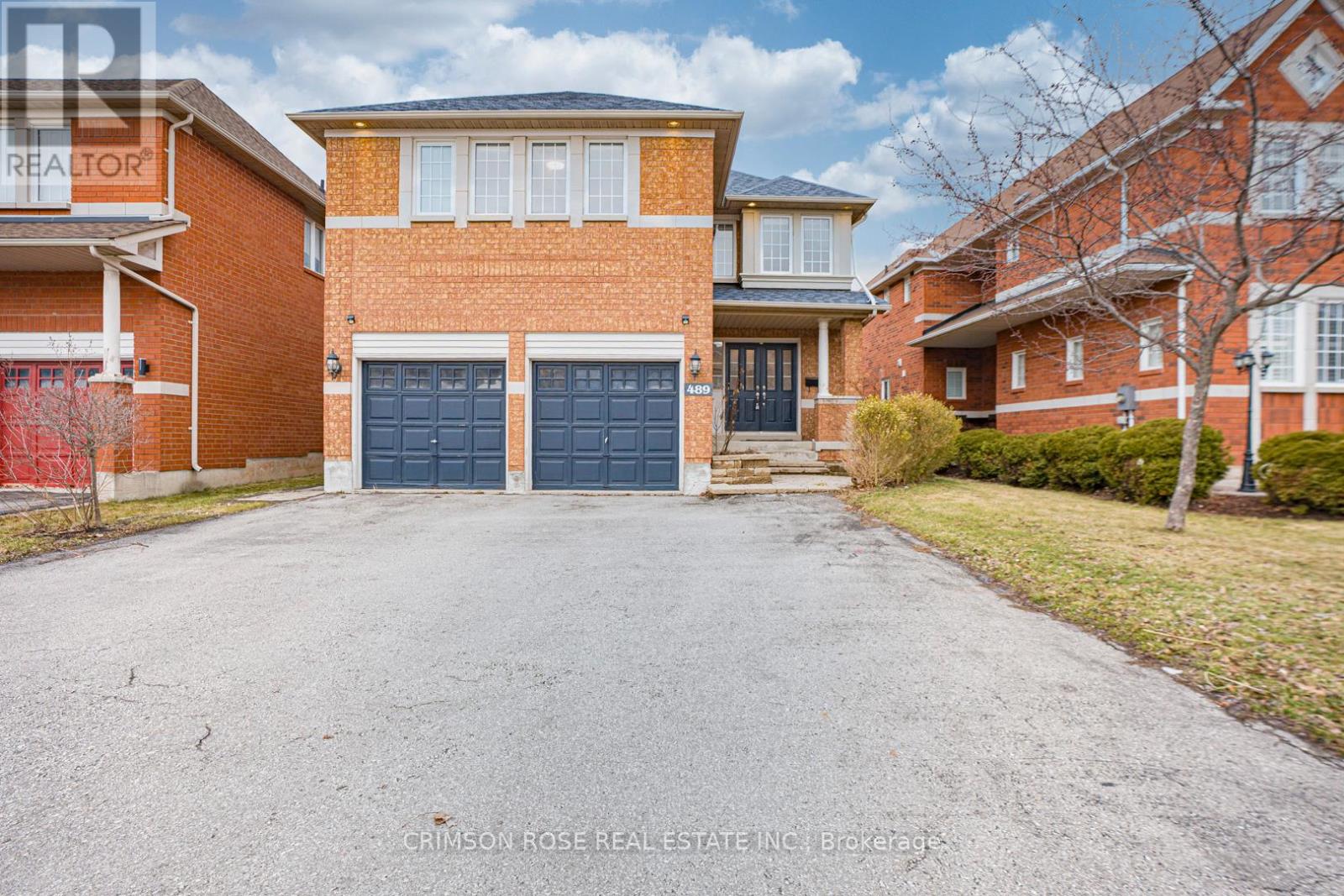 489 RAVINEVIEW WAY - 2