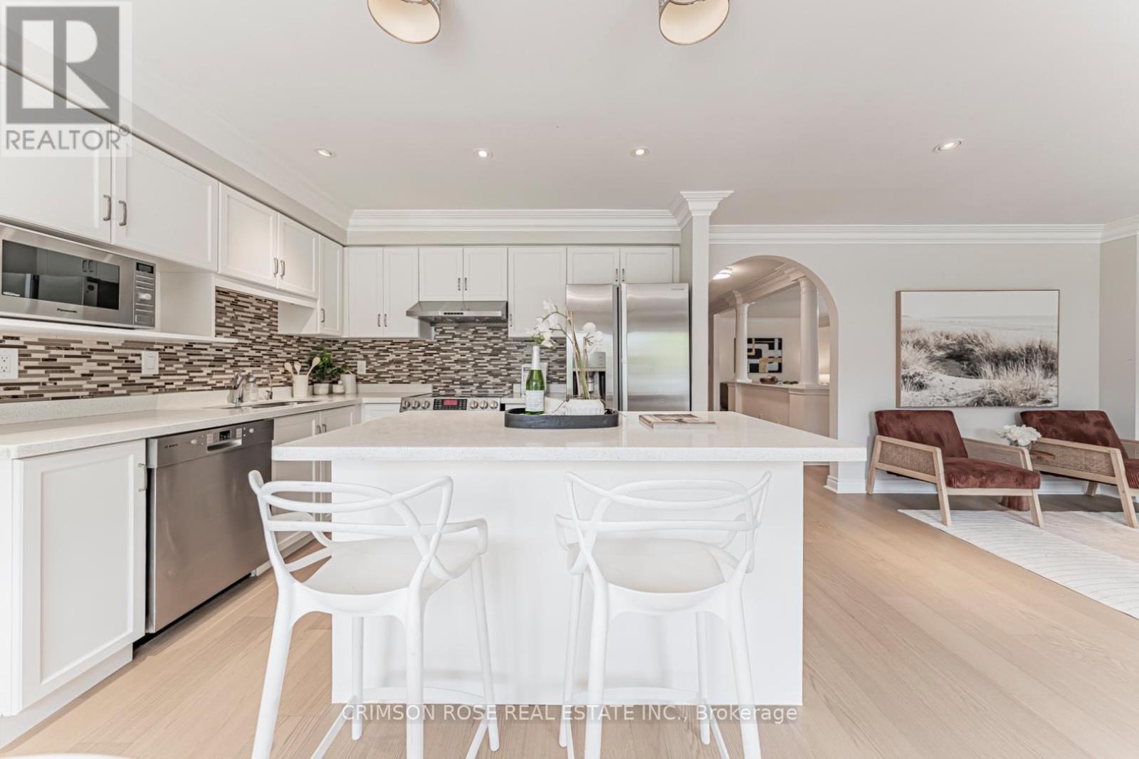 489 RAVINEVIEW WAY - 21