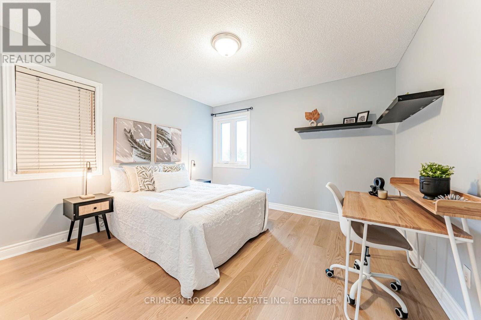 489 RAVINEVIEW WAY - 30