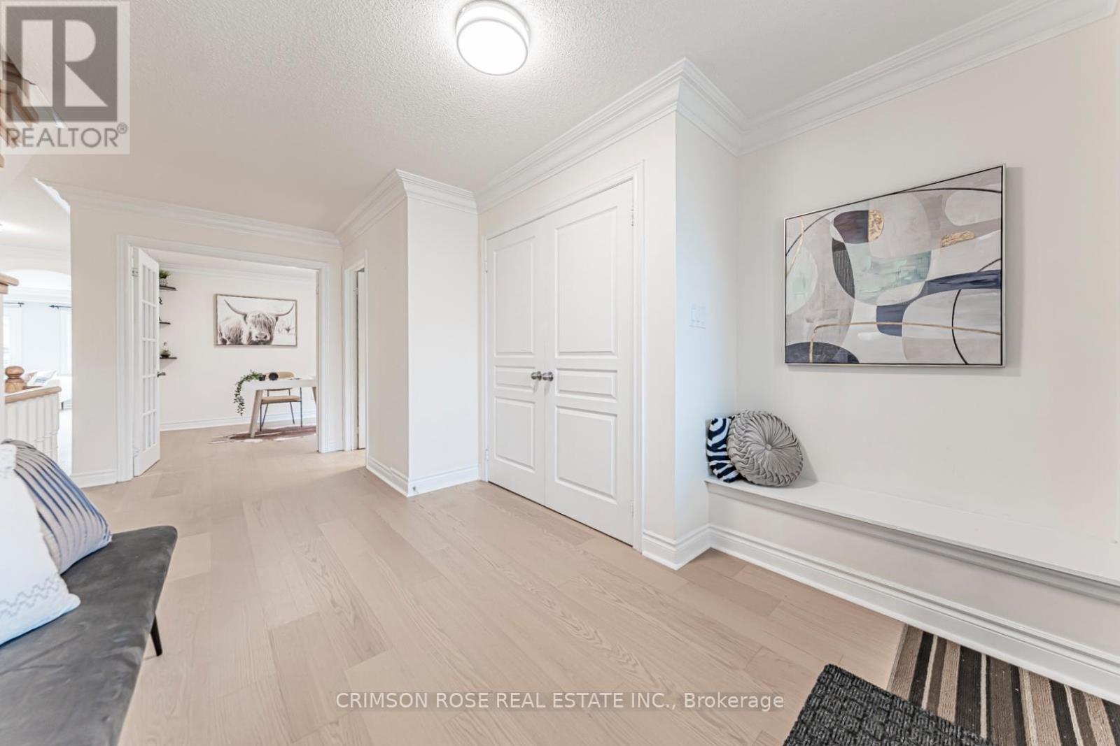 489 RAVINEVIEW WAY - 4