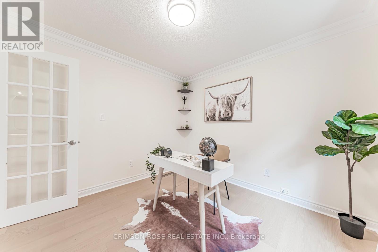 489 RAVINEVIEW WAY - 6