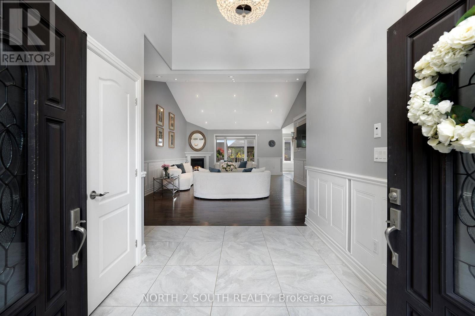 268 CAROLE COURT - 4