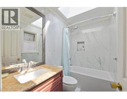 9760 Gilhurst Crescent, Richmond, BC V7A1P2 Photo 32